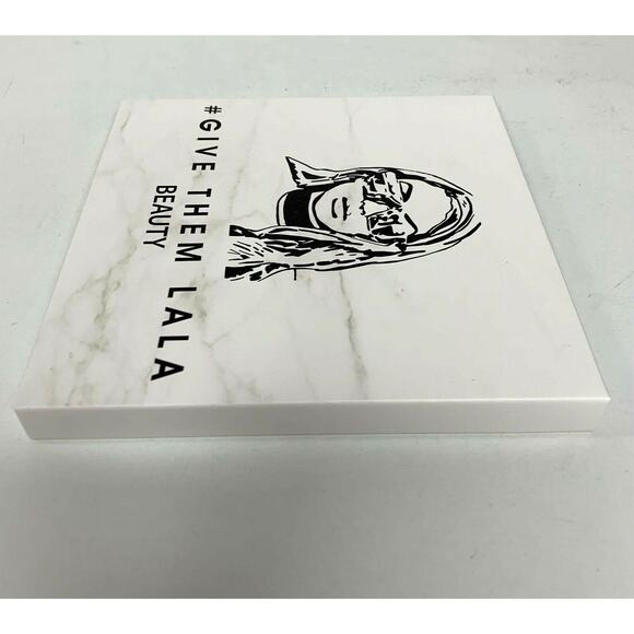 GIVE THEM LALA BEAUTY Eyeshadows The Grown Woman Palette High Pigment Blendable - Picture 4 of 9